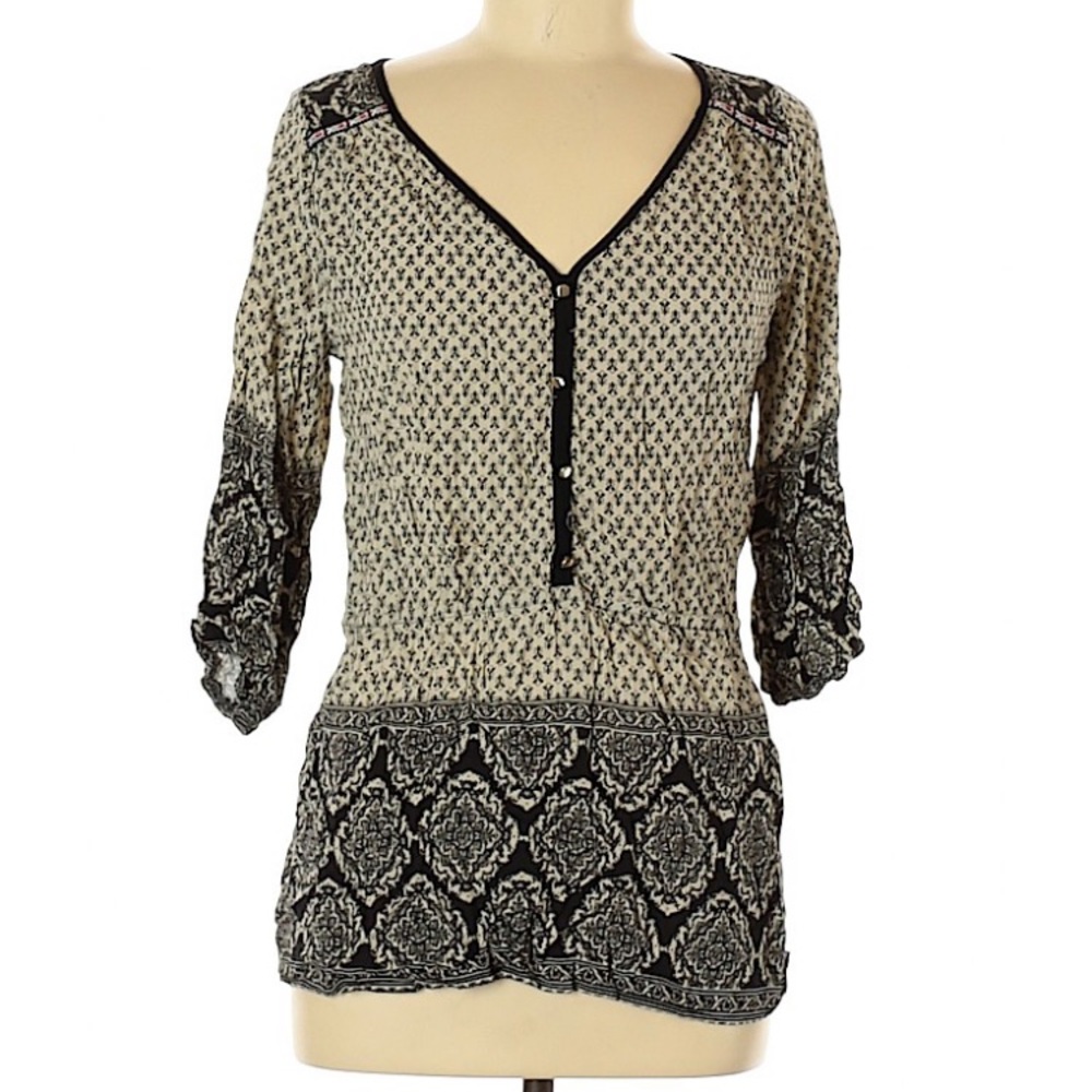 🌺 Maurices 3/4 Sleeve Blouse